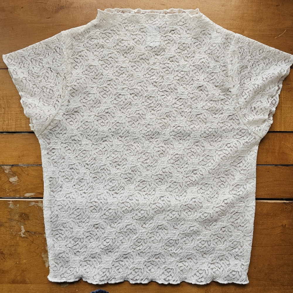 Women's Lace Crop Top in Cream - Picture 3 of 10
